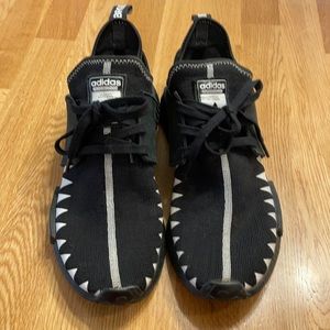 Adidas Men’s Neighborhood Running Shoes. Size 10.